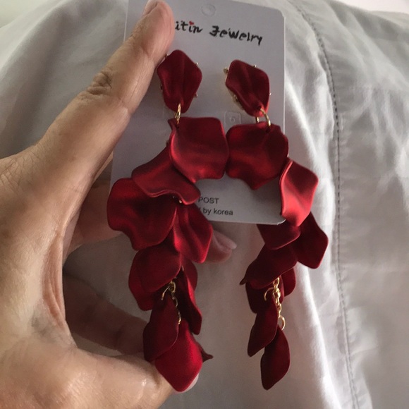 Katin Jewelry - Red long light gorgeous dangling earrings!